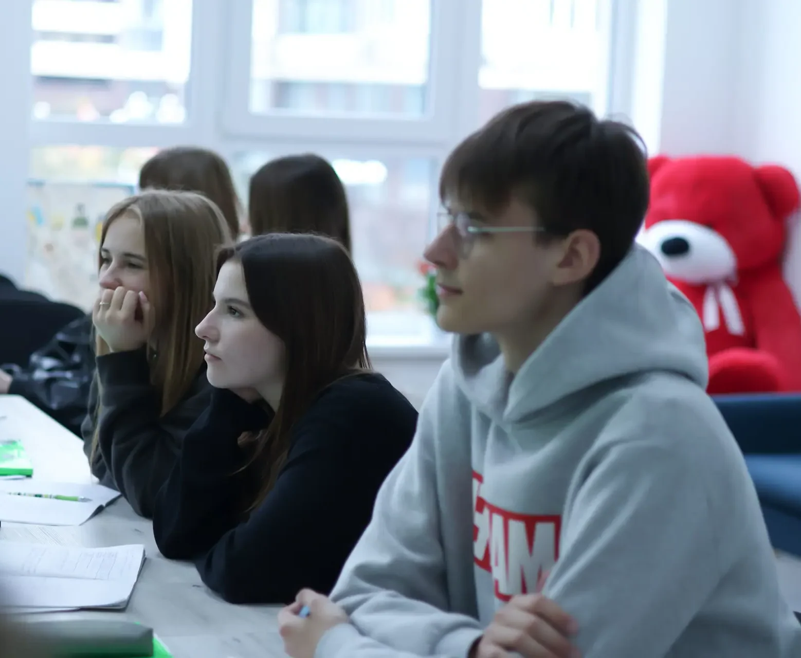 Учні ліцею PROСВІТА на уроці